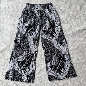 Grace Monochrome Leaf Print Wide Leg Pants Sz S 100%Rayon With Pockets